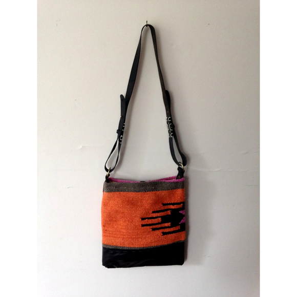 Raj kilim carpet & leather crossbody messenger bag - Picture 3 of 8